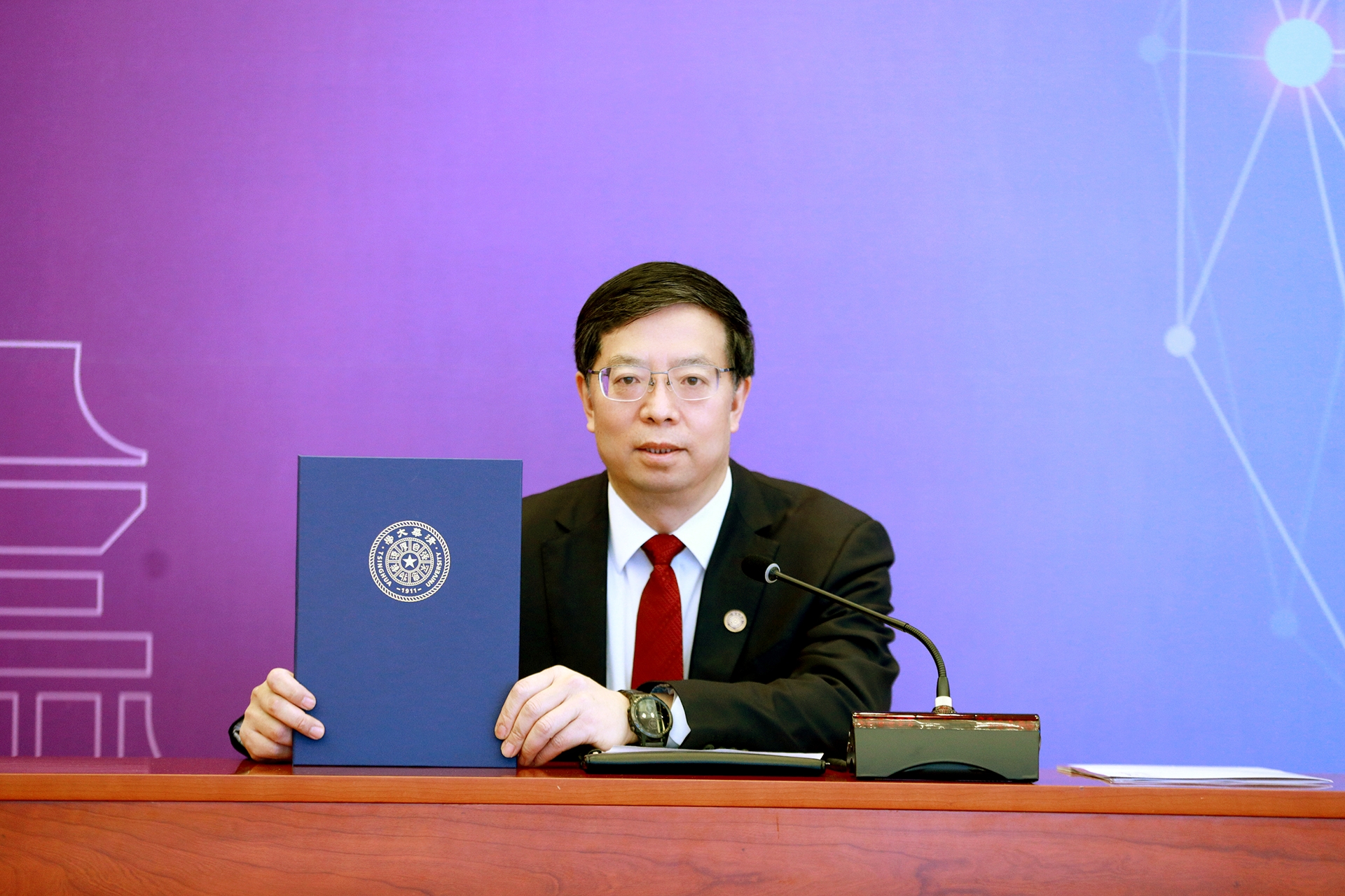 20220204-阿根廷总统阿尔韦托·费尔南德斯心博在线登录入口名誉教授聘任仪式-常志东-双方在线合影-校长jpeg