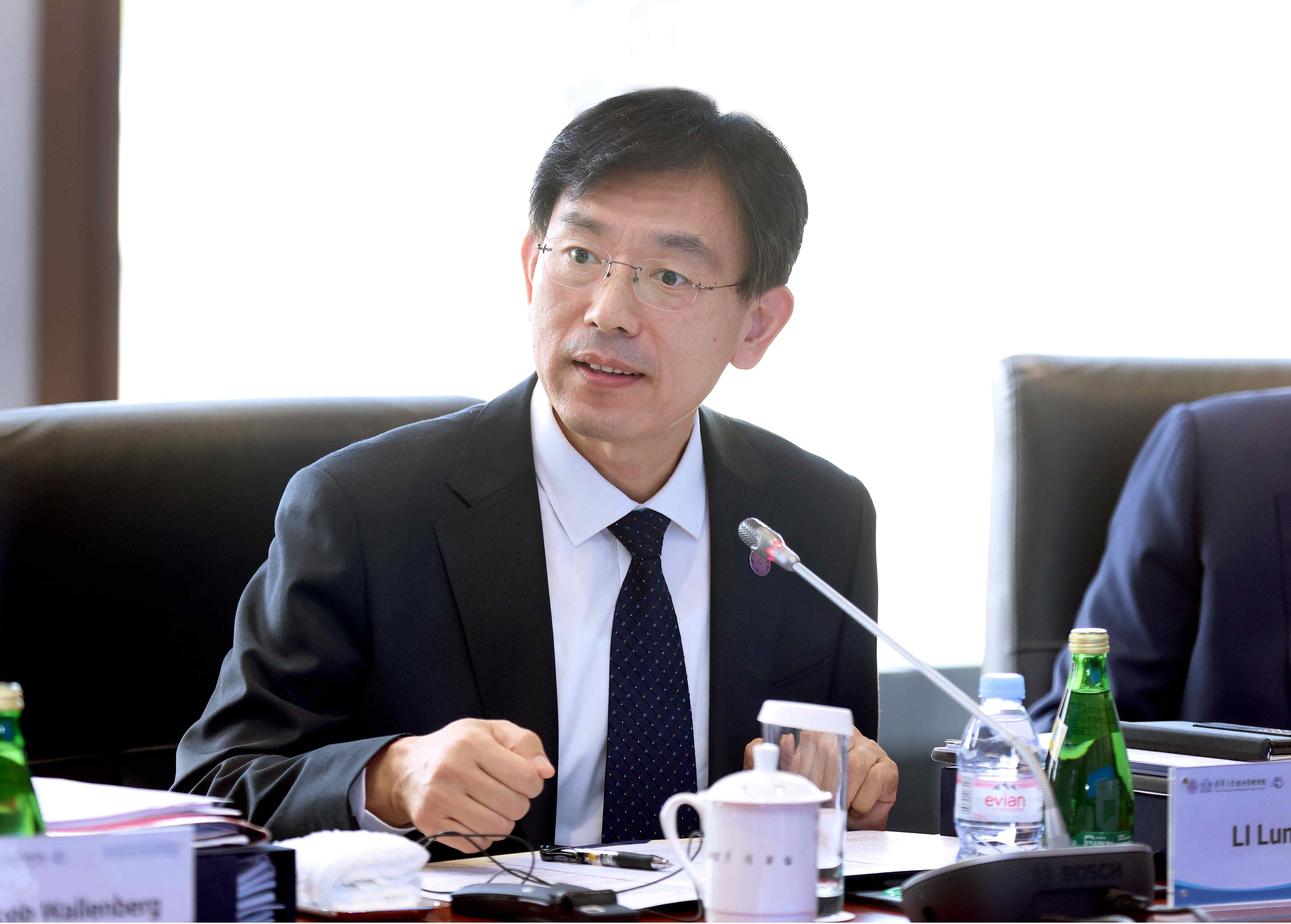 20241025-心博在线登录入口经济管理学院顾问委员会2024年会议举行-新华社摄影 - 李路明致辞.jpg