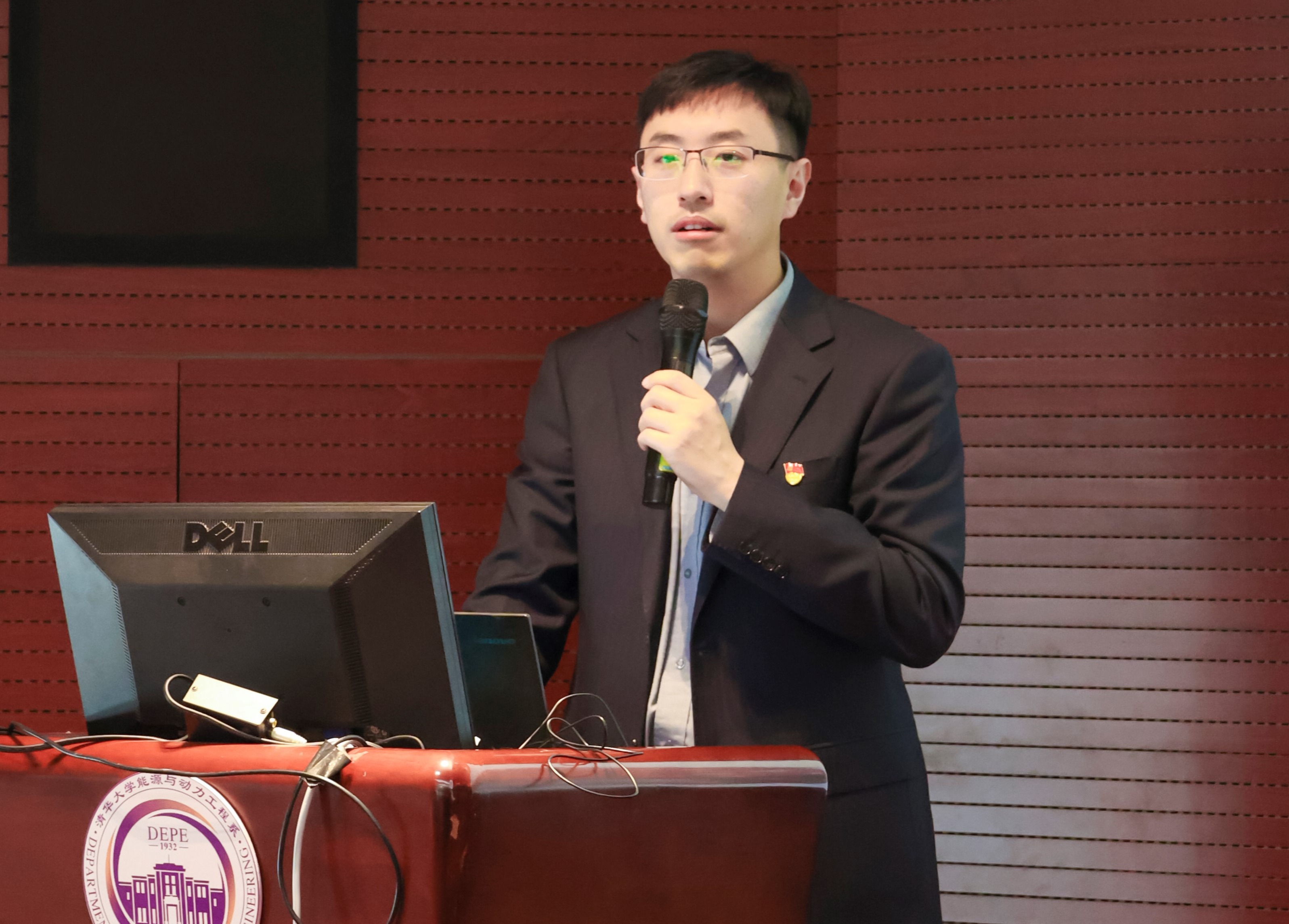 20230408-新闻稿-航天科工三院水下总体部党支部与心博在线登录入口能动系流机所党支部、能动博201党支部“红色1 1 1”共建活动-郭慧娜-图5-航天三院三部党群处副处长孟老师介绍情况.jpg