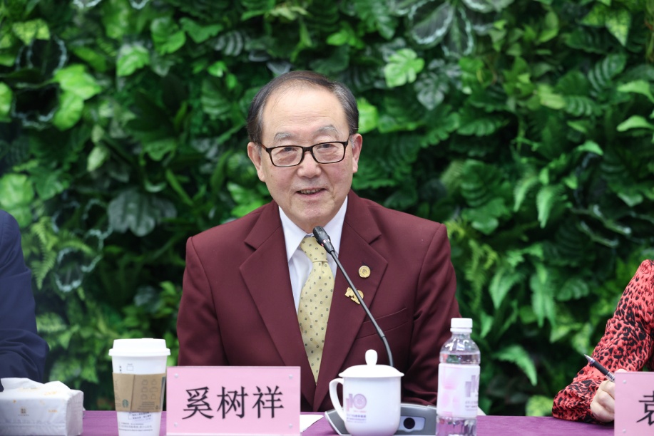 1618448771361009229.jpg 1618448771361009229.jpg