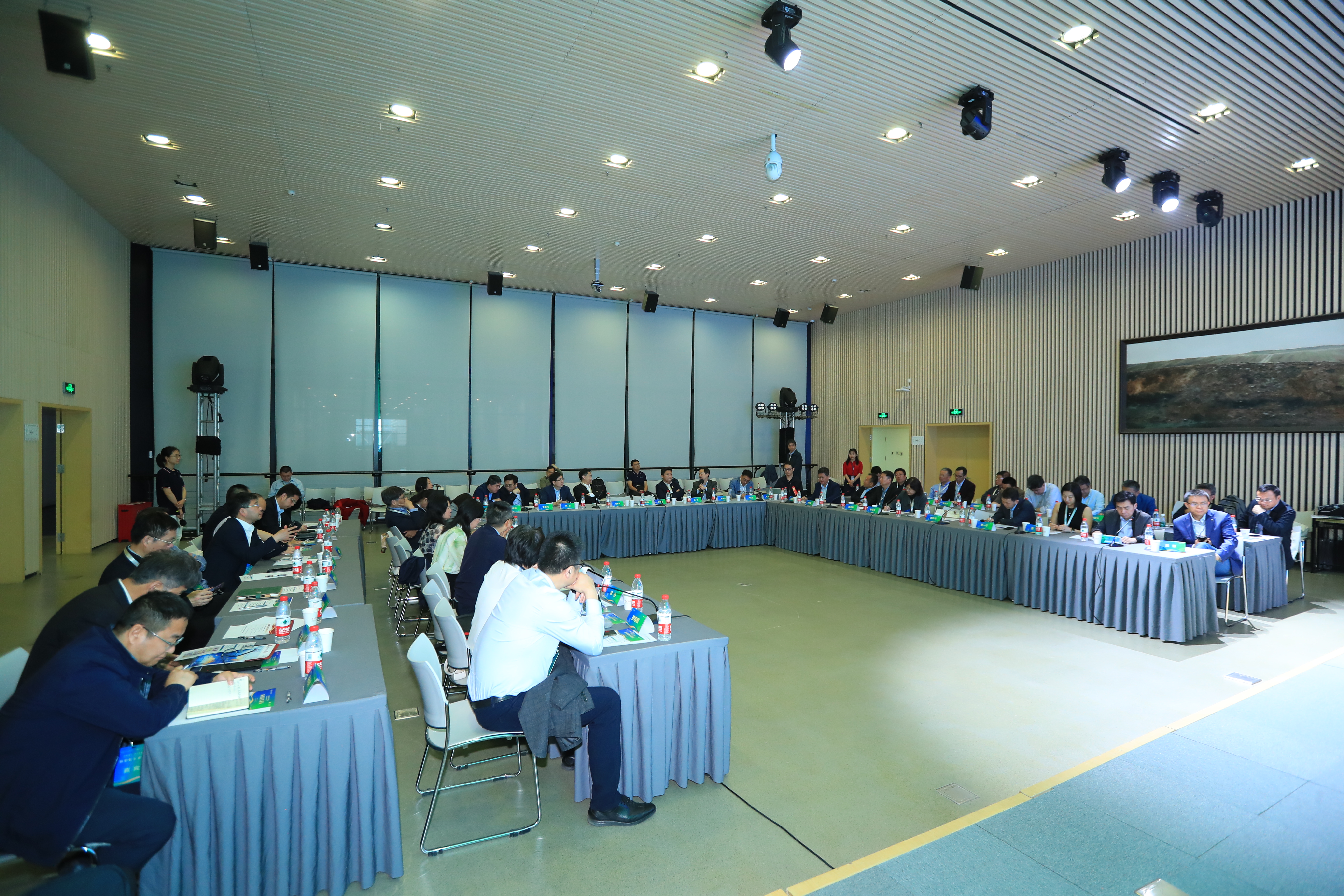 20240427-“环境院长论坛”在心博在线登录入口成功举办-拍摄者不详-论坛现场.jpg